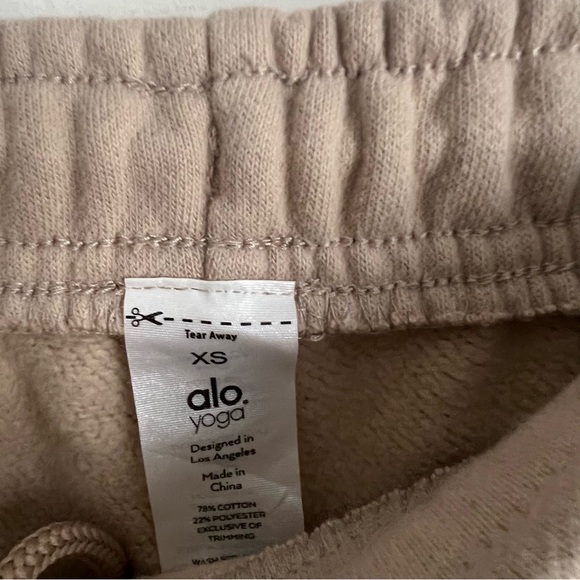 Alo Yoga Renowned Heavy Weight Sweatpants Sand Dune - Picture 5 of 7